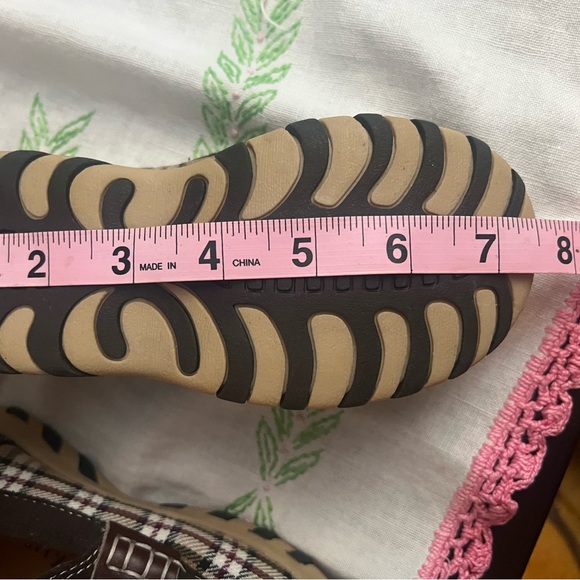 Burberry Brown and Yellow Kids Moccasins - Picture 4 of 8